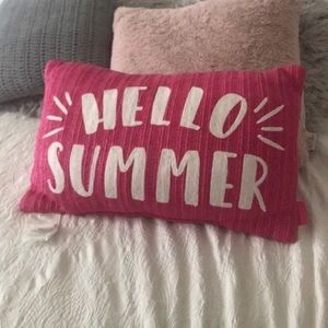 ingenious designs llc pillows